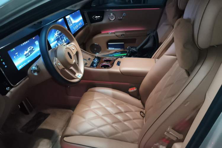 Used Hima S800 2025 Model, Range-Extended Starlight Premium Edition, 5 Seats Left Front Seat