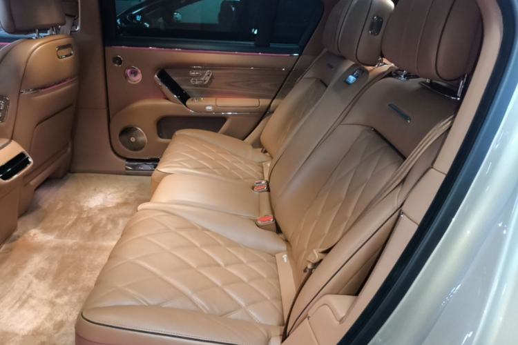 Used Hima S800 2025 Model, Range-Extended Starlight Prestige Edition, 5 Seats Left Rear Seat