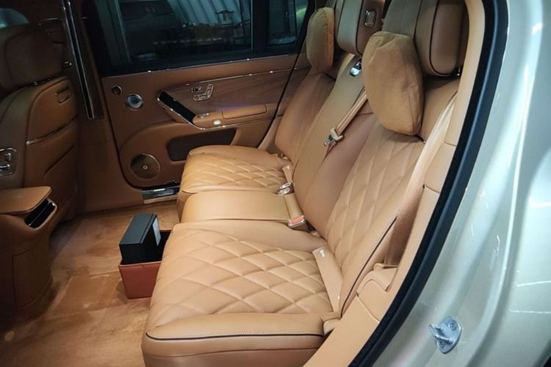 Used Hima S800 2025 Model, Range-Extended Starlight Prestige Edition, 5 Seats Left Rear Seat