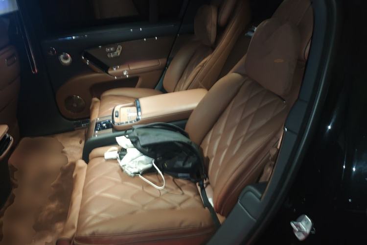 Used Hima S800 2025 Model, Range-Extended Starlight Executive Edition, 4 Seats Left Rear Seat