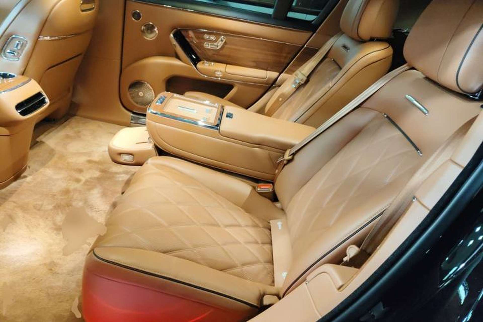 Used Hima S800 2025 Model, Range-Extended Starlight Premium Edition, 5 Seats Left Rear Seat