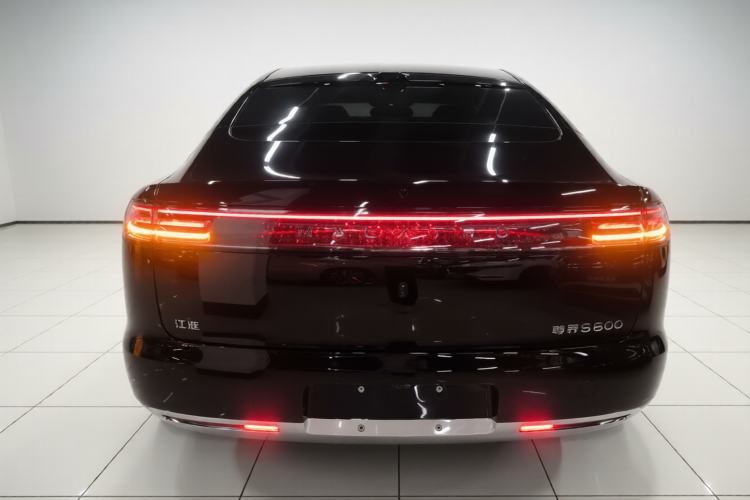 Used Hima S800 2025 Model, Range-Extended Starlight Premium Edition, 5 Seats Rear