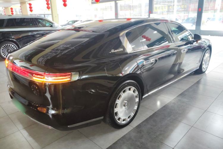 Used Hima S800 2025 Model, Range-Extended Starlight Premium Edition, 5 Seats Rear Right 45 Deg
