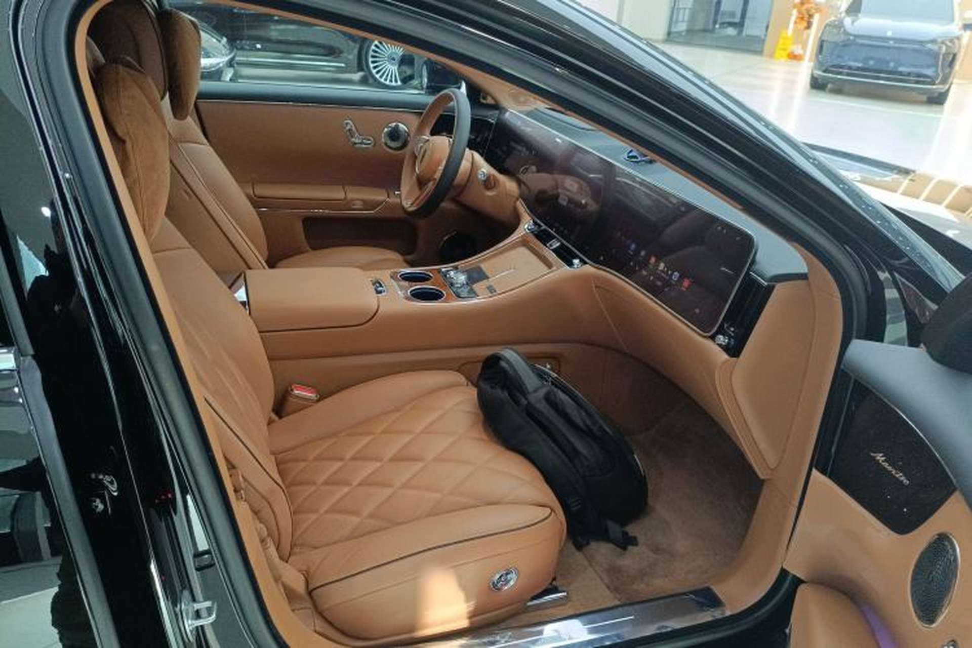 Used Hima S800 2025 Model, Range-Extended Starlight Premium Edition, 5 Seats Right Front Seat