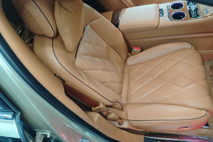 Used Hima S800 2025 Model, Range-Extended Starlight Executive Edition, 4 Seats Right Front Seat