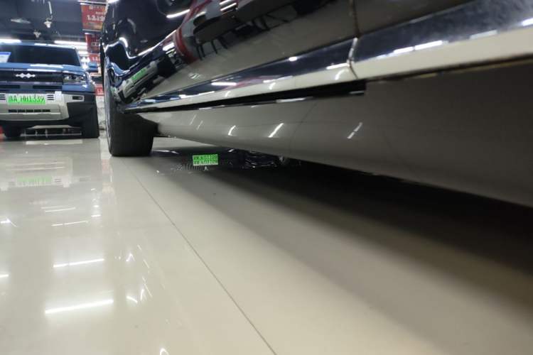 Used Hima S800 2025 Model, Range-Extended Starlight Executive Edition, 4 Seats Right Side Sill