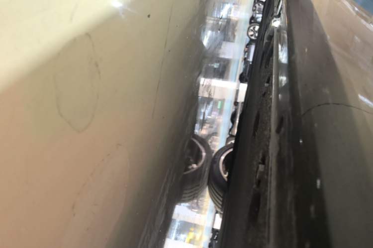 Used Hima S800 2025 Model, Pure Electric Starlight Premium Edition, 5 Seats Right Side Sill