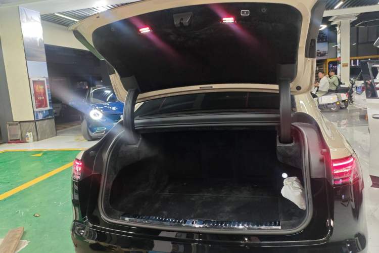 Used Hima S800 2025 Model, Range-Extended Starlight Executive Edition, 4 Seats Trunk