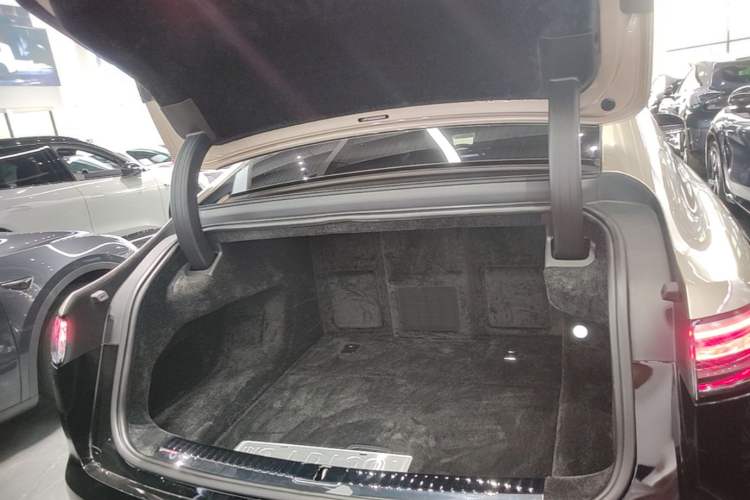 Used Hima S800 2025 Model, Range-Extended Starlight Executive Edition, 4 Seats Trunk