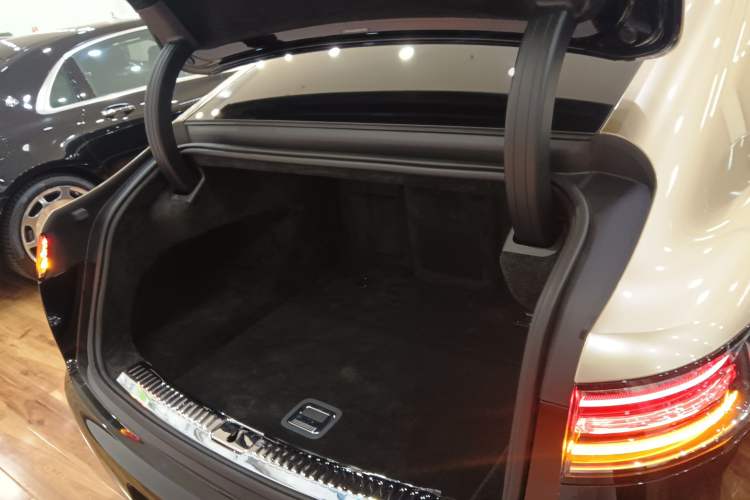 Used Hima S800 2025 Model, Range-Extended Starlight Executive Edition, 4 Seats Trunk