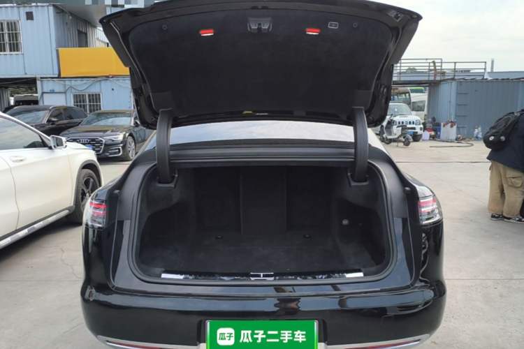 Used Hima S800 2025 Model, Range-Extended Starlight Premium Edition, 5 Seats Trunk
