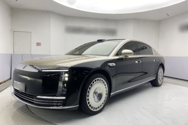 Used Hima S800 2025 Model, Range-Extended Starlight Executive Edition, 4 Seats