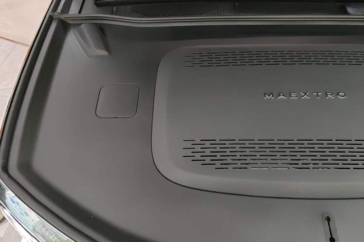 Used Hima S800 2025 Model, Range-Extended Starlight Executive Edition, 4 Seats Engine Bay Right