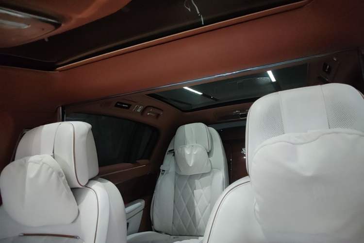 Used Hima S800 2025 Model, Range-Extended Starlight Executive Edition, 4 Seats Headliner