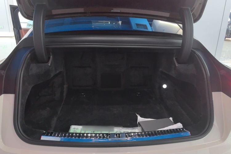 Used Hima S800 2025 Model, Range-Extended Starlight Executive Edition, 4 Seats Interior 7
