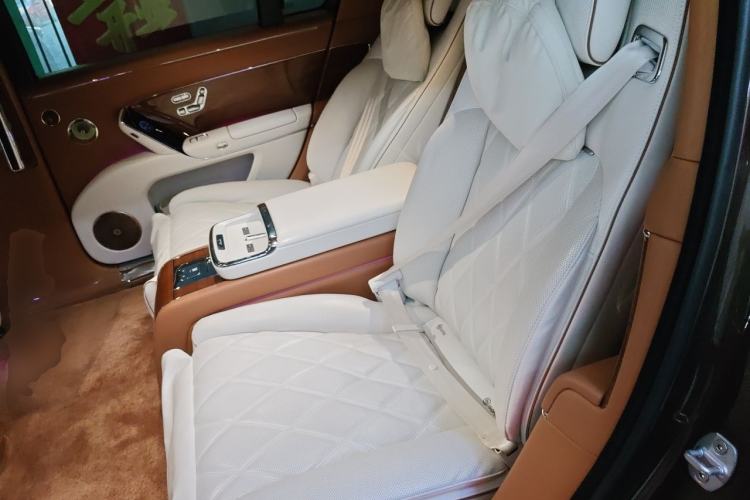 Used Hima S800 2025 Model, Range-Extended Starlight Executive Edition, 4 Seats Left Rear Seat
