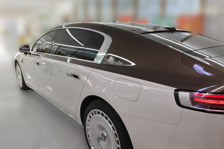 Used Hima S800 2025 Model, Range-Extended Starlight Executive Edition, 4 Seats Rear Left 45 Deg