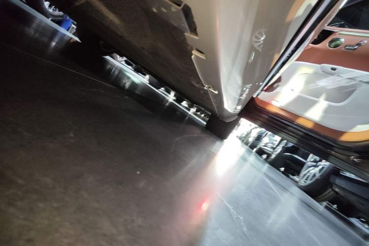 Used Hima S800 2025 Model, Range-Extended Starlight Executive Edition, 4 Seats Right Side Sill