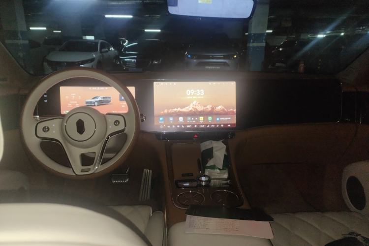 Used Hima S800 2025 Model, Range-Extended Starlight Executive Edition, 4 Seats Center Console