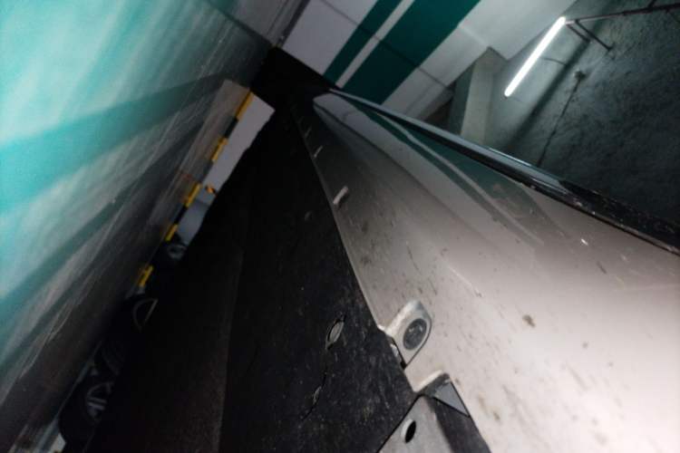 Used Hima S800  Chassis Front Right