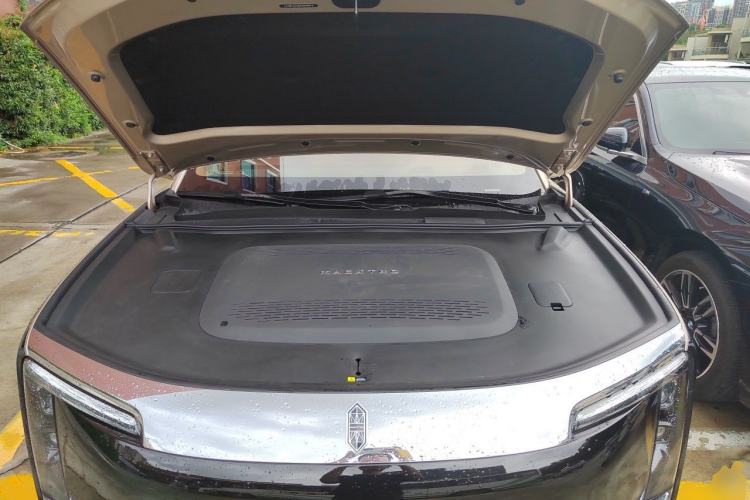 Used Hima S800 2025 Model, Range-Extended Starlight Executive Edition, 4 Seats Engine Bay