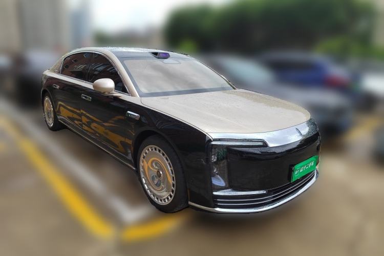 Used Hima S800 2025 Model, Range-Extended Starlight Executive Edition, 4 Seats Front Right 45 Deg