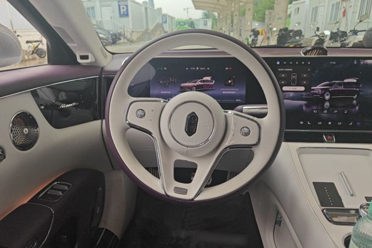 Used Hima S800 2025 Model, Range-Extended Starlight Executive Edition, 4 Seats Steering Wheel