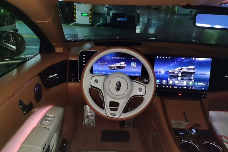 Used Hima S800 2025 Model, Range-Extended Starlight Executive Edition, 4 Seats Steering Wheel