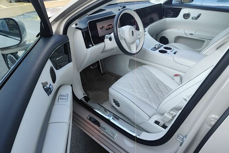 Used Hima S800 2025 Model, Range-Extended Starlight Premium Edition, 5 Seats Driver Seat