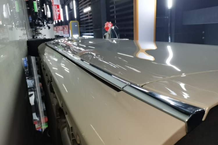 Used Hima S800 2025 Model, Range-Extended Starlight Premium Edition, 5 Seats Left Side Sill