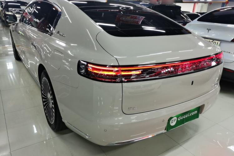 Used Hima S800 2025 Model, Range-Extended Starlight Premium Edition, 5 Seats Rear Left 45 Deg