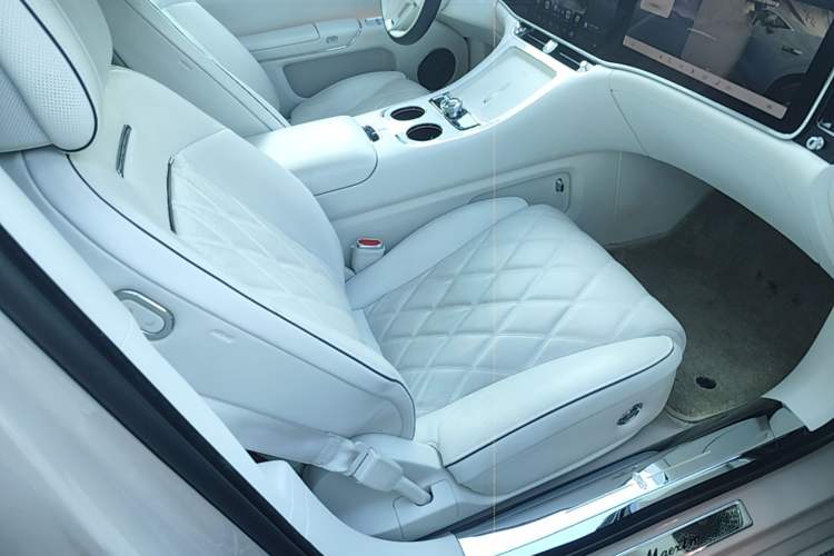 Used Hima S800 2025 Model, Range-Extended Starlight Premium Edition, 5 Seats Right Front Seat