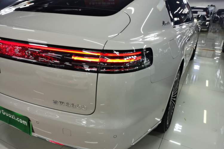 Used Hima S800 2025 Model, Range-Extended Starlight Premium Edition, 5 Seats Right Rear Taillight