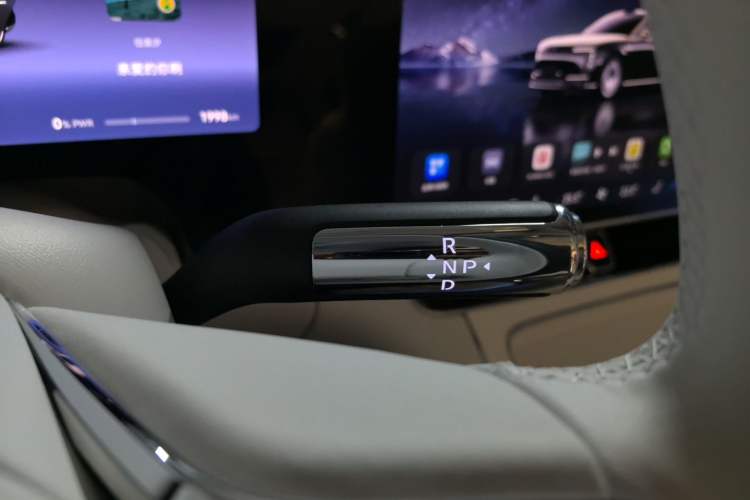 Used Hima S800 2025 Model Range-Extended Xinghui Prestige Edition 5-seater (896-line LiDAR) Gear Lever