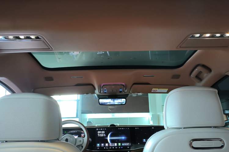 Used Hima S800 2025 Model, Range-Extended Starlight Prestige Edition, 5 Seats Headliner
