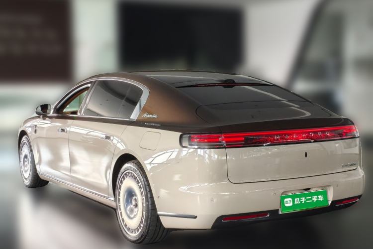 Used Hima S800 2025 Model, Range-Extended Starlight Prestige Edition, 5 Seats Rear Left 45 Deg