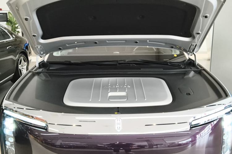 Used Hima S800 2025 Model, Pure Electric Starlight Premium Edition, 5 Seats Engine Bay