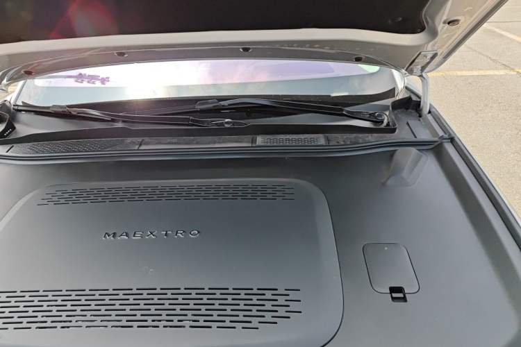 Used Hima S800 2025 Model Range-Extended Xingyao Prestige Edition 5-seater (896-line LiDAR) Engine Bay Left