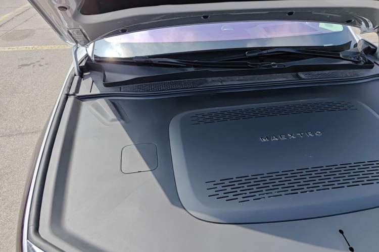 Used Hima S800 2025 Model Range-Extended Xingyao Prestige Edition 5-seater (896-line LiDAR) Engine Bay Right