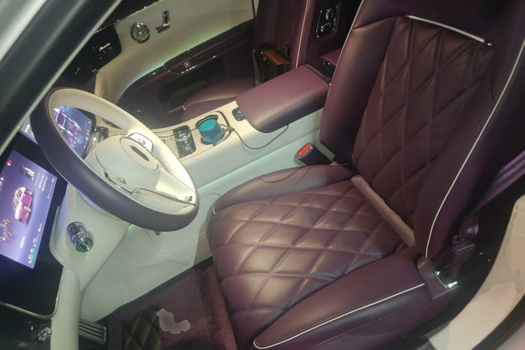 Used Hima S800 2025 Model, Range-Extended Starlight Executive Edition, 4 Seats Left Front Seat