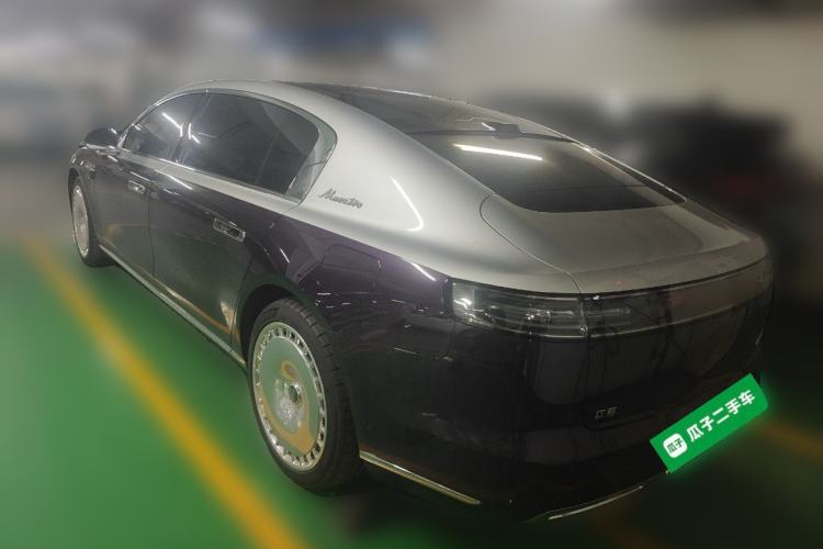 Used Hima S800 2025 Model, Range-Extended Starlight Executive Edition, 4 Seats Rear Left 45 Deg