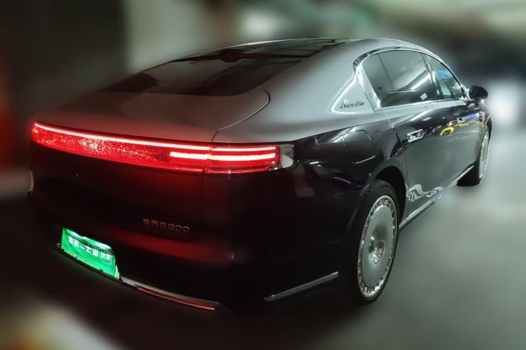 Used Hima S800 2025 Model, Range-Extended Starlight Executive Edition, 4 Seats Rear Right 45 Deg