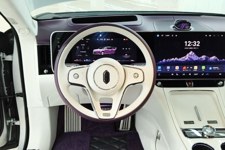 Used Hima S800 2025 Model, Range-Extended Starlight Executive Edition, 4 Seats Steering Wheel