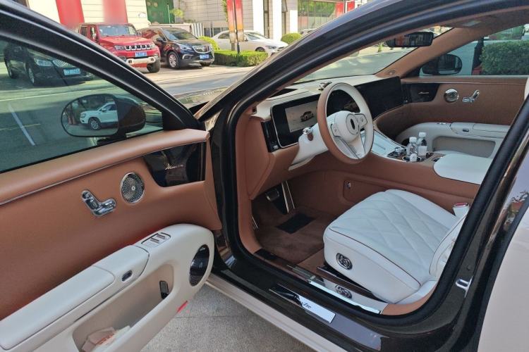 Used Hima S800 2025 Model, Range-Extended Starlight Executive Edition, 4 Seats Driver Seat