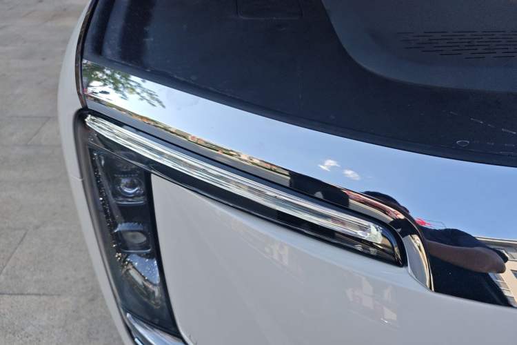 Used Hima S800 2025 Model, Range-Extended Starlight Executive Edition, 4 Seats Right Front Headlight