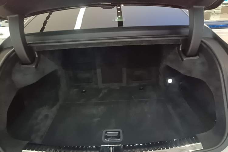 Used Hima S800 2025 Model, Range-Extended Starlight Executive Edition, 4 Seats Trunk