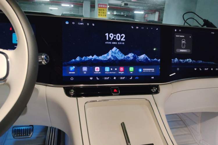 Used Hima S800 2025 Model, Range-Extended Starlight Executive Edition, 4 Seats Audio And AC Panel