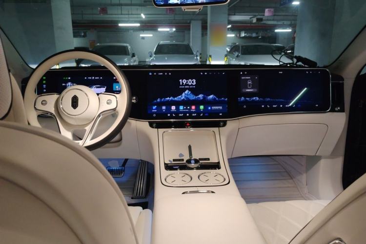 Used Hima S800 2025 Model, Range-Extended Starlight Executive Edition, 4 Seats Center Console