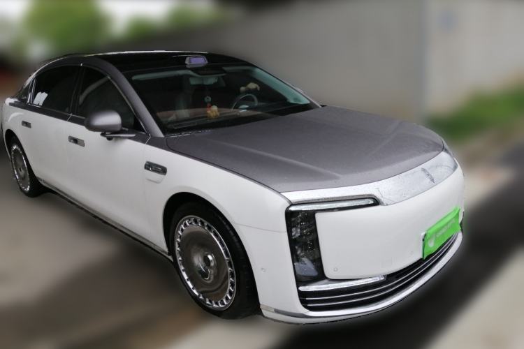 Used Hima S800 2025 Model, Range-Extended Starlight Executive Edition, 4 Seats Front Right 45 Deg