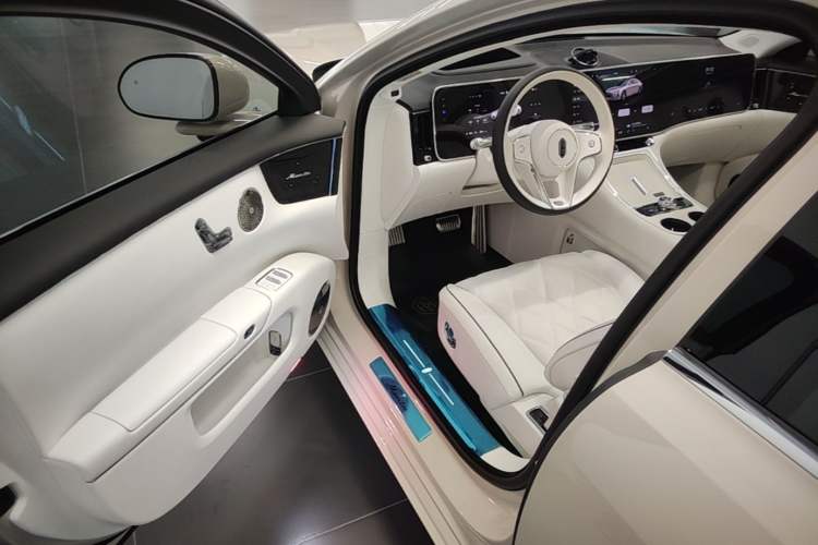 Used Hima S800 2025 Model, Pure Electric Starlight Executive Edition, 4 Seats Driver Seat